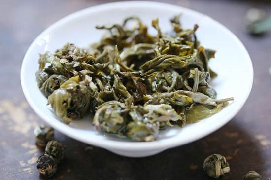 茉莉龍珠泡開(kāi)后為什么都是梗，茉莉龍珠泡開(kāi)后什么樣？