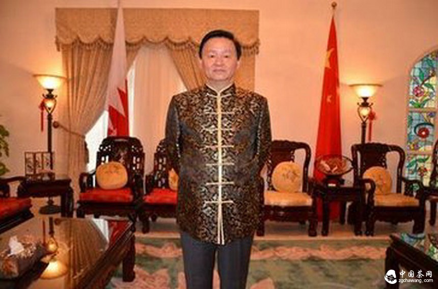 中國前駐巴林大使楊偉國蒞臨云南省茶葉電子商務(wù)協(xié)會考察指導(dǎo)