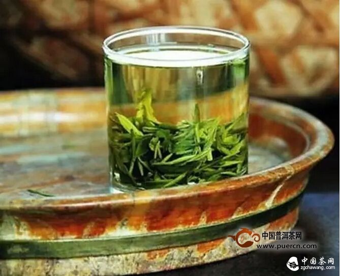 茶訊：今年茶葉比去年更嫩更香&mdash;&mdash;專家驗(yàn)茶