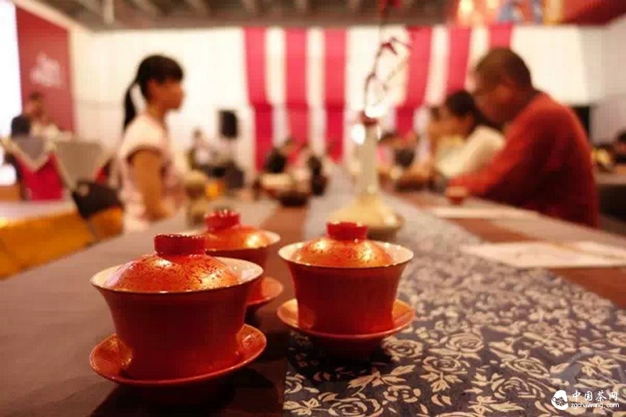 趨勢：茶館越來越像茶葉店  傻傻分不清是賣茶水還是賣茶葉？  