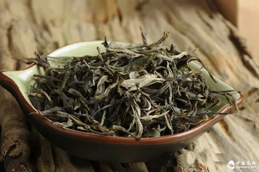 普洱茶手工殺青與機(jī)器滾筒殺青的區(qū)別