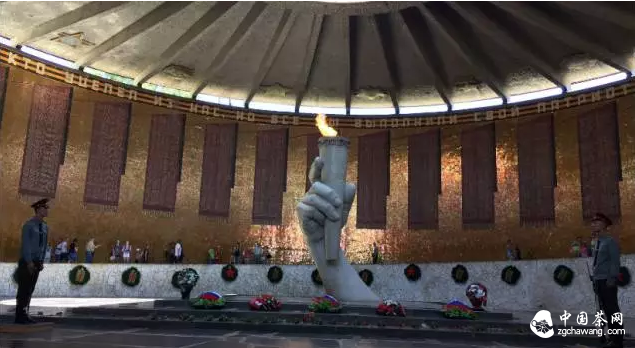 【一杯茶&middot;敬老兵】中茶百年木倉黑茶老兵慰問第五站伏爾加格勒