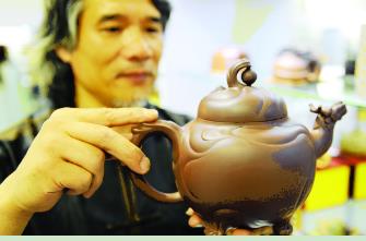 紫砂藝術(shù)吸取中華文化