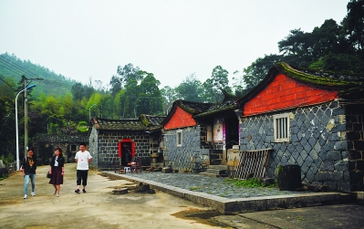 古道廈門界終點(diǎn)，也是中轉(zhuǎn)站，轉(zhuǎn)過山頭就是安溪境內(nèi)。何東方 攝