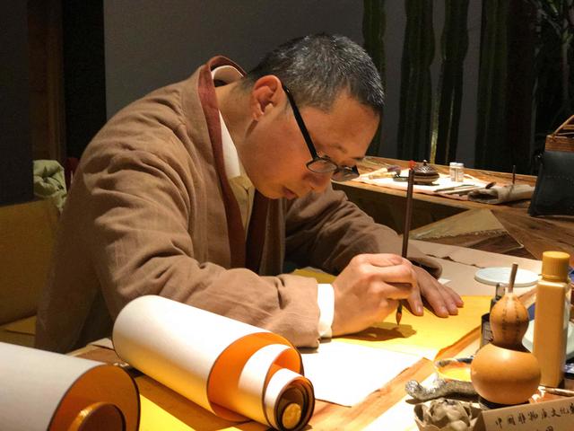 現(xiàn)代文創(chuàng)融合非遺古韻 再現(xiàn)&ldquo;絲路上的茶席&rdquo;