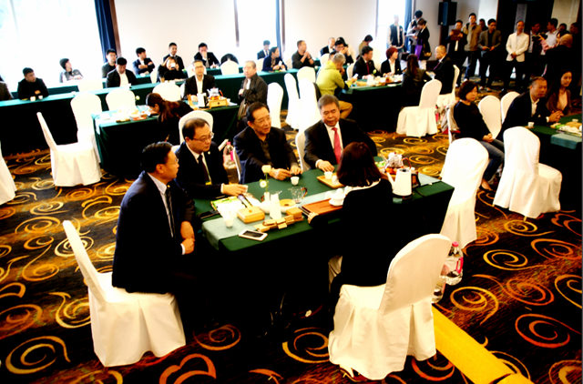 政和在青島舉辦&ldquo;政和白茶品鑒論壇&rdquo; (2).jpg